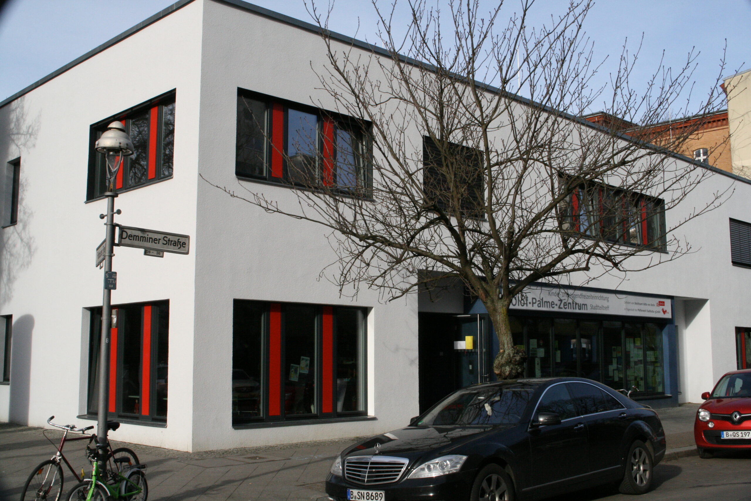 Jugendzentrum 1 Gebäude Olof Palme Zentrum Jugendzentrum